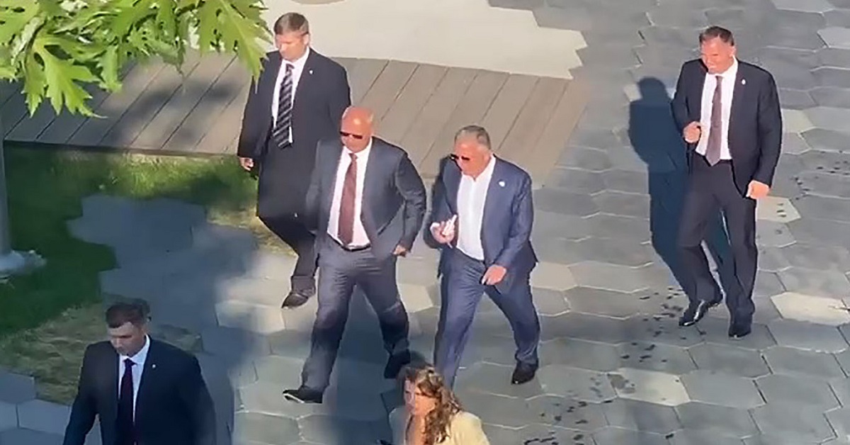 En la foto, Witkoff pasea por el Paque Zaryadye