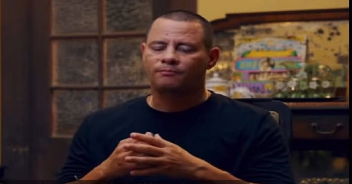 En la foto, Israel Rojas se lamenta durante una entrevista