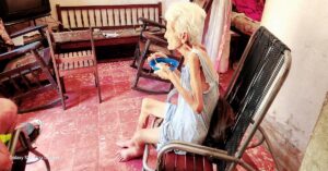 En la foto, la anciana matancera