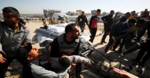 En la foto, periodistas muertos por ataque israelí