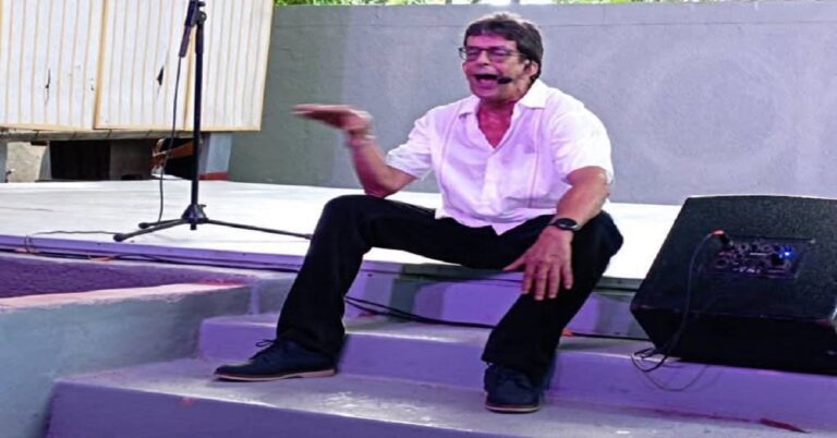 En la foto, Ulises Toirac en El Cabildo