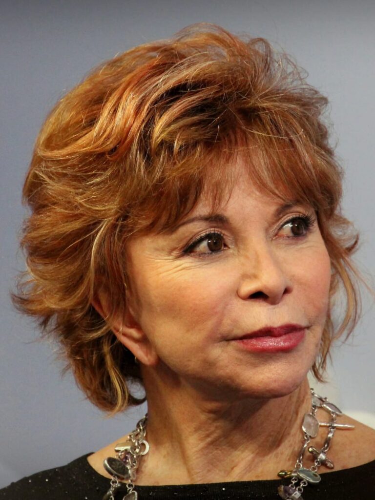 En la foto, Isabel Allende