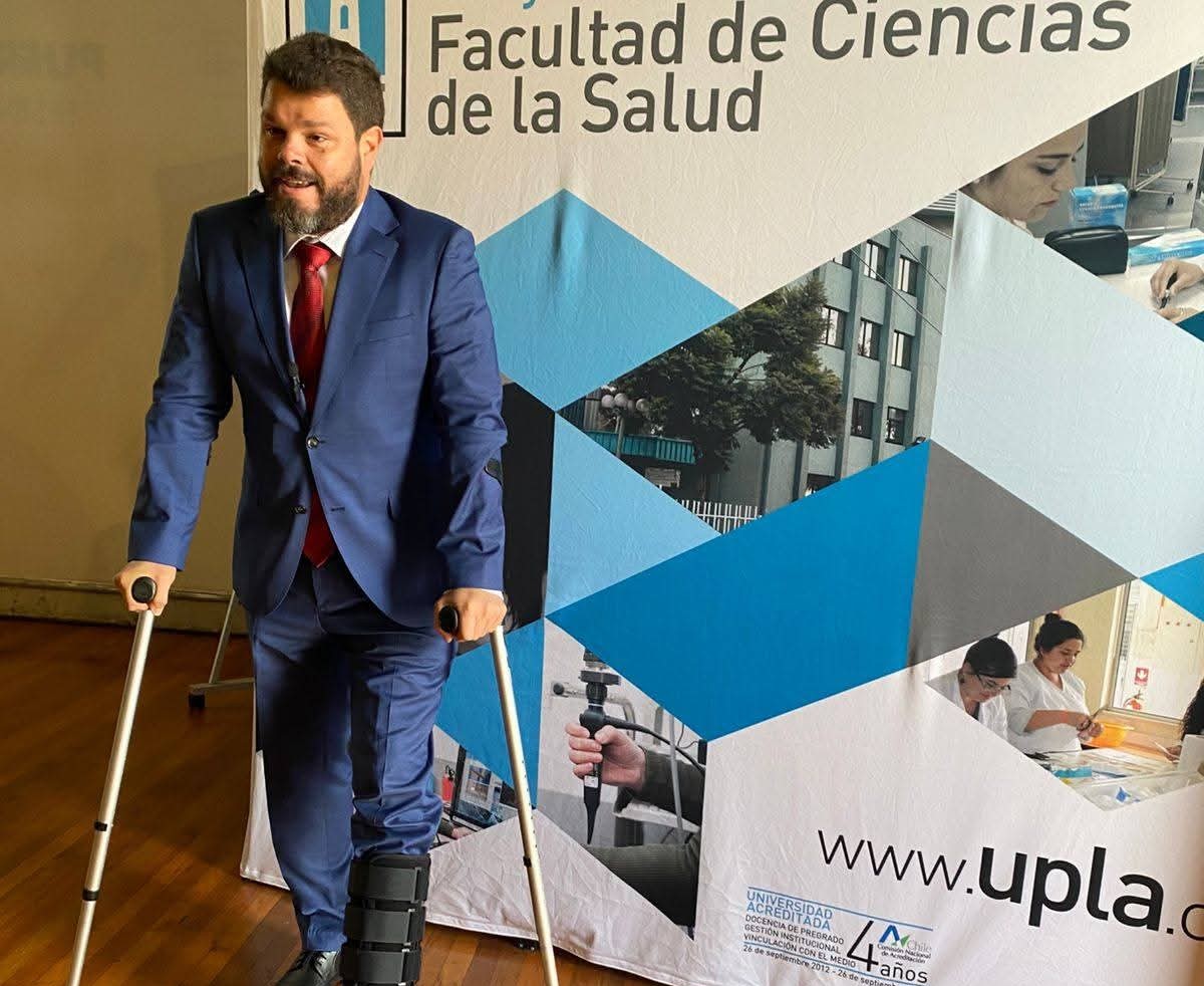 En la foto, el nieto de Fidel Castro en Chile