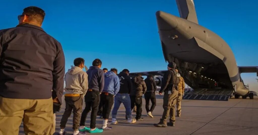 En la foto, deportaciones desde EEUU