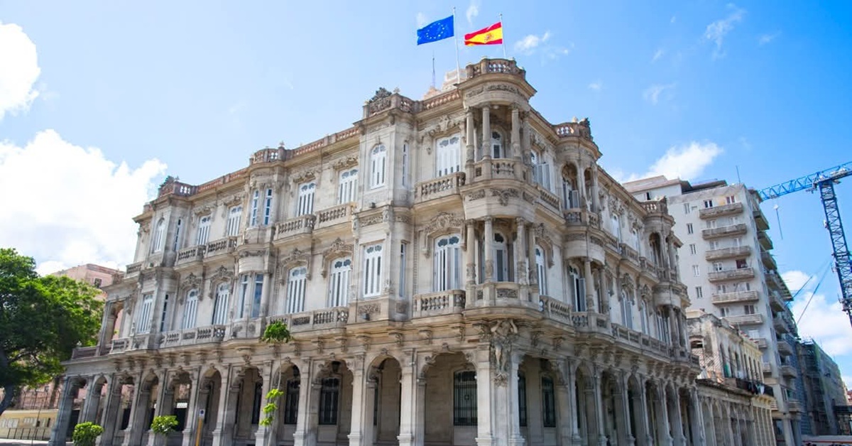 En la foto, la embajada de España en La Habana