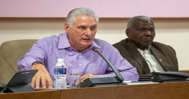 En la foto, Díaz-Canel y Esteban Lazo