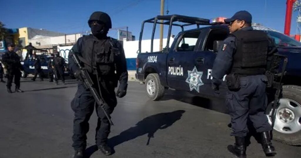 En l foto, policías en Monterrey