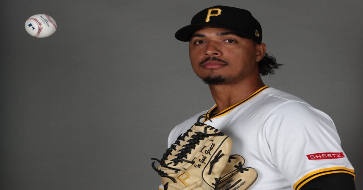 En la foto, el pitcher Johan Oviedo