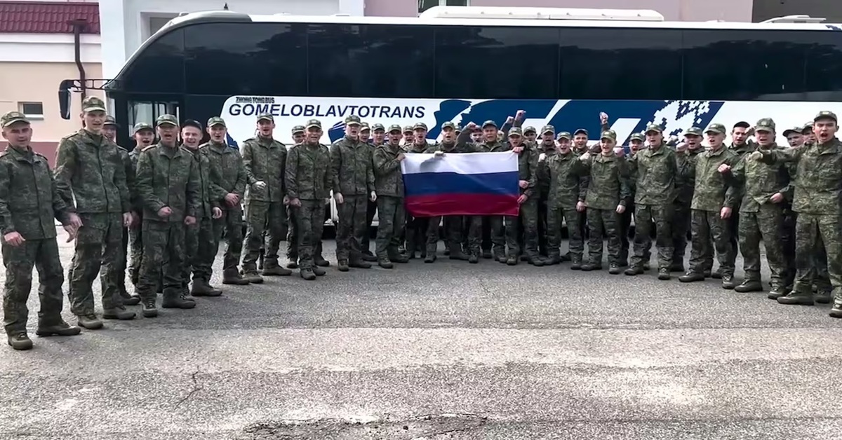 En la foto, prisioneros rusos