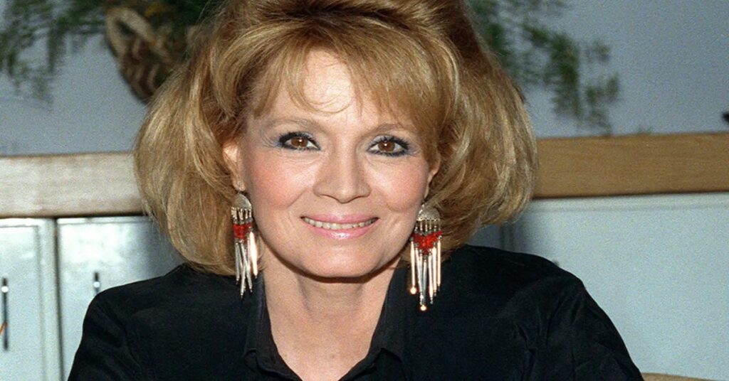 En la foto, Angie Dickinson