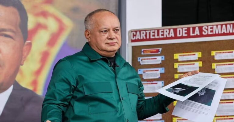 En la foto, Diosdado Cabello