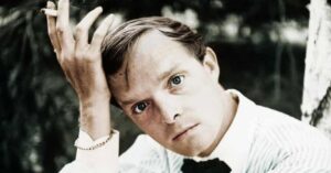 En la foto, Truman Capote