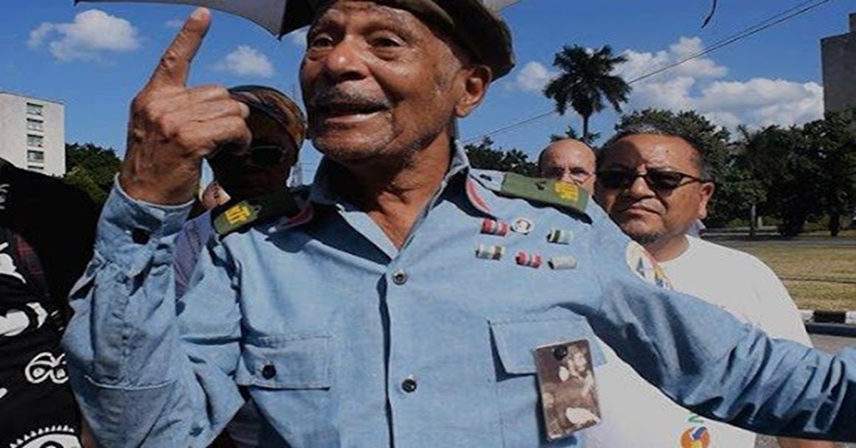 En la foto, otrora hombre nuevo en Cuba