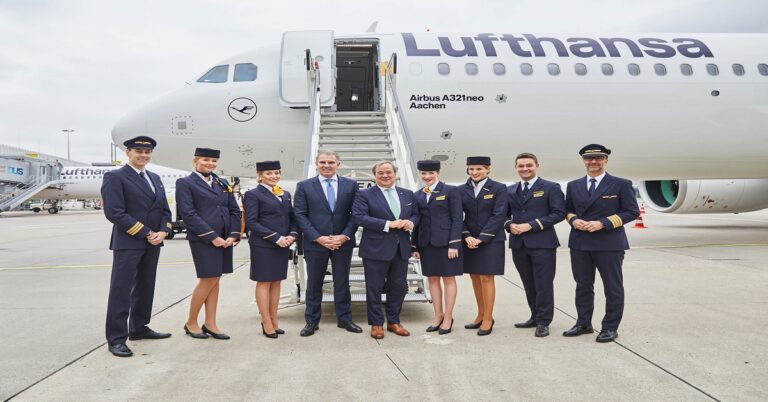 En la foto, trabajadores de Lufthansa