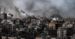 En la foto, bombardeos en Gaza