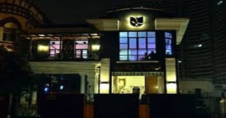 En la foto, el restaurant El Gato Tuerto