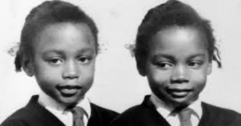 En la foto, June y Jenniffer Gibbons