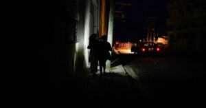 En la foto, apagón en La Habana