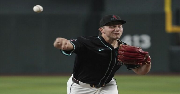 En la foto, el lanzador de los Diamondbacks Brandon Pfaadt