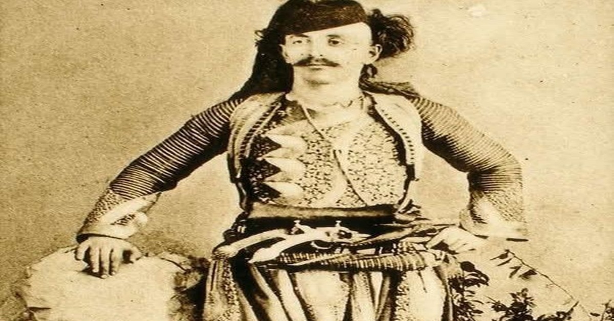 En la foto, El barón Franz Nopcsa von Felső-Szilvás