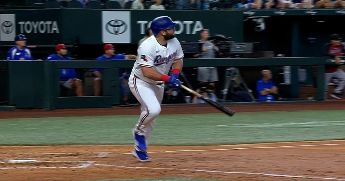 Jake Burger batea don jonrones y da triunfo a Rangers 1 En la foto, Jake Burger