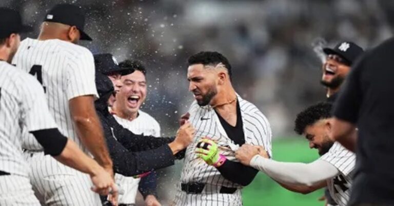 En la foto, Yankees celebra pase a la postemporada