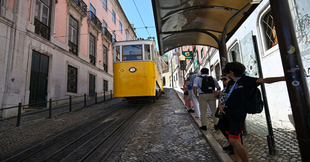 En la foto, un Funicular en Lisboa