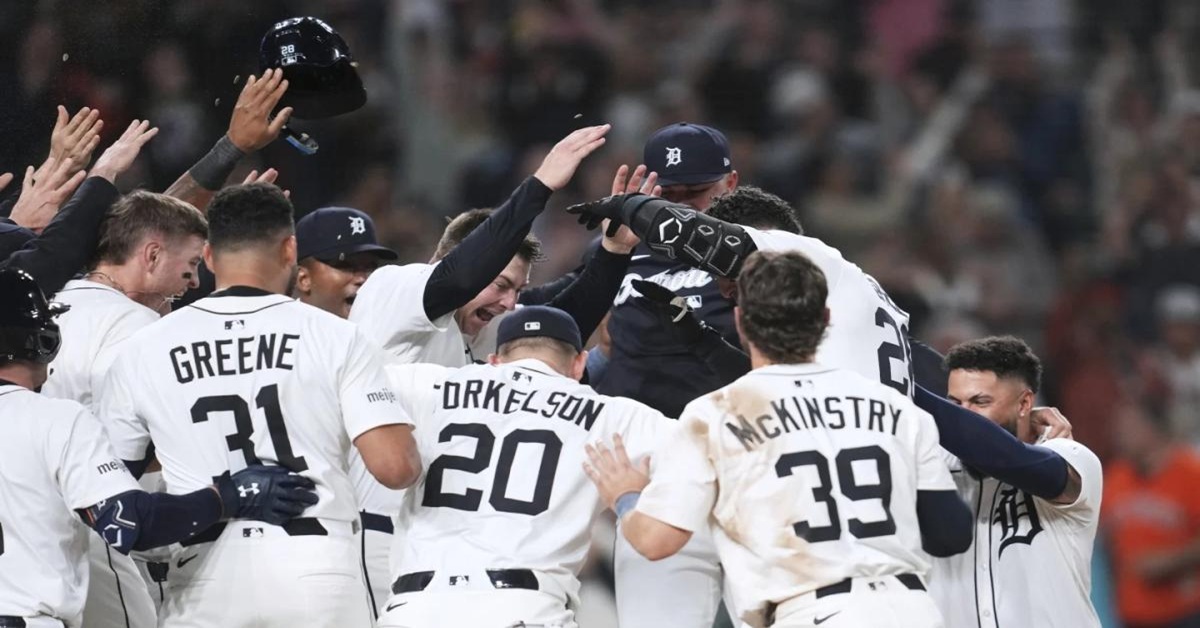 En la foto, clebración de los Tigres tras clasificarse a la postemporada