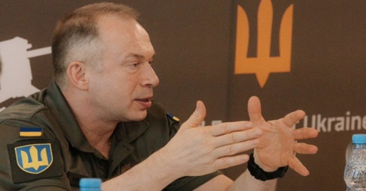 En la foto, jefe del Estado Mayor de las Fuerzas Armadas de Ucrania, Oleksander Sirski