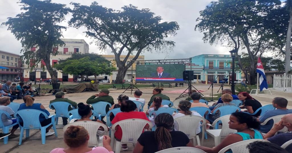 El surrealismo de los idiotas