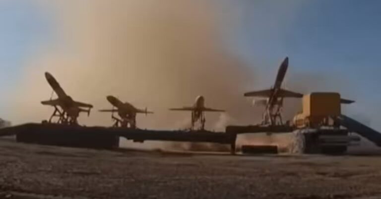 En la foto, lanzamiento de drones ucranianos