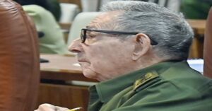 En la foto: el retorno del modo verde oliva