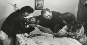 En la foto, la imagen que cambió la visión sobre el SIDA