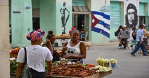 En la foto, una escena de la vida en Cuba