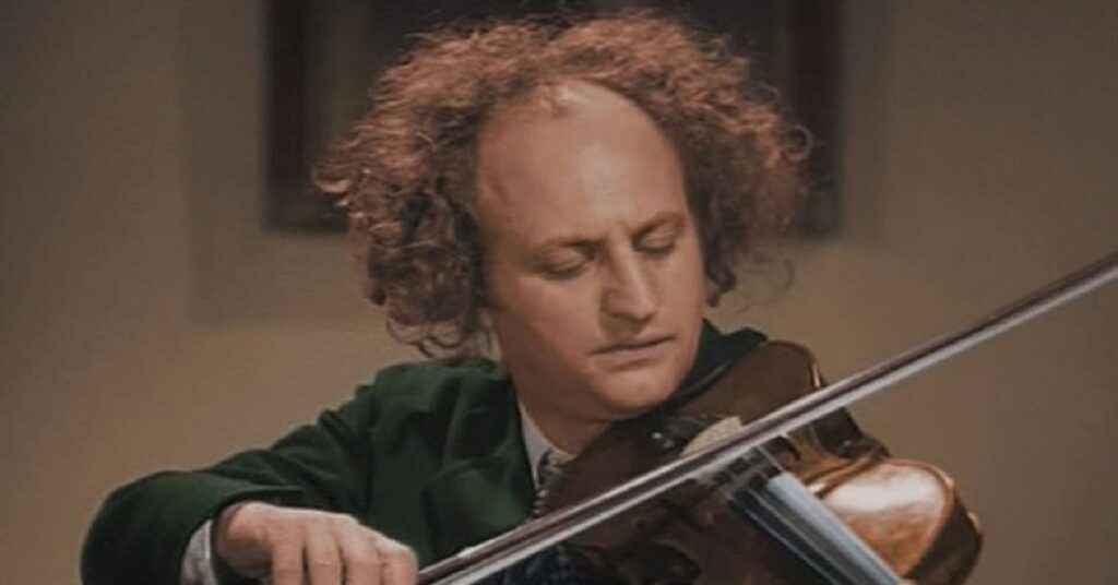En la foto, Larry Fine