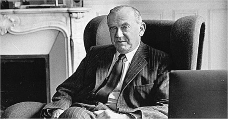 En la foto, Graham Greene