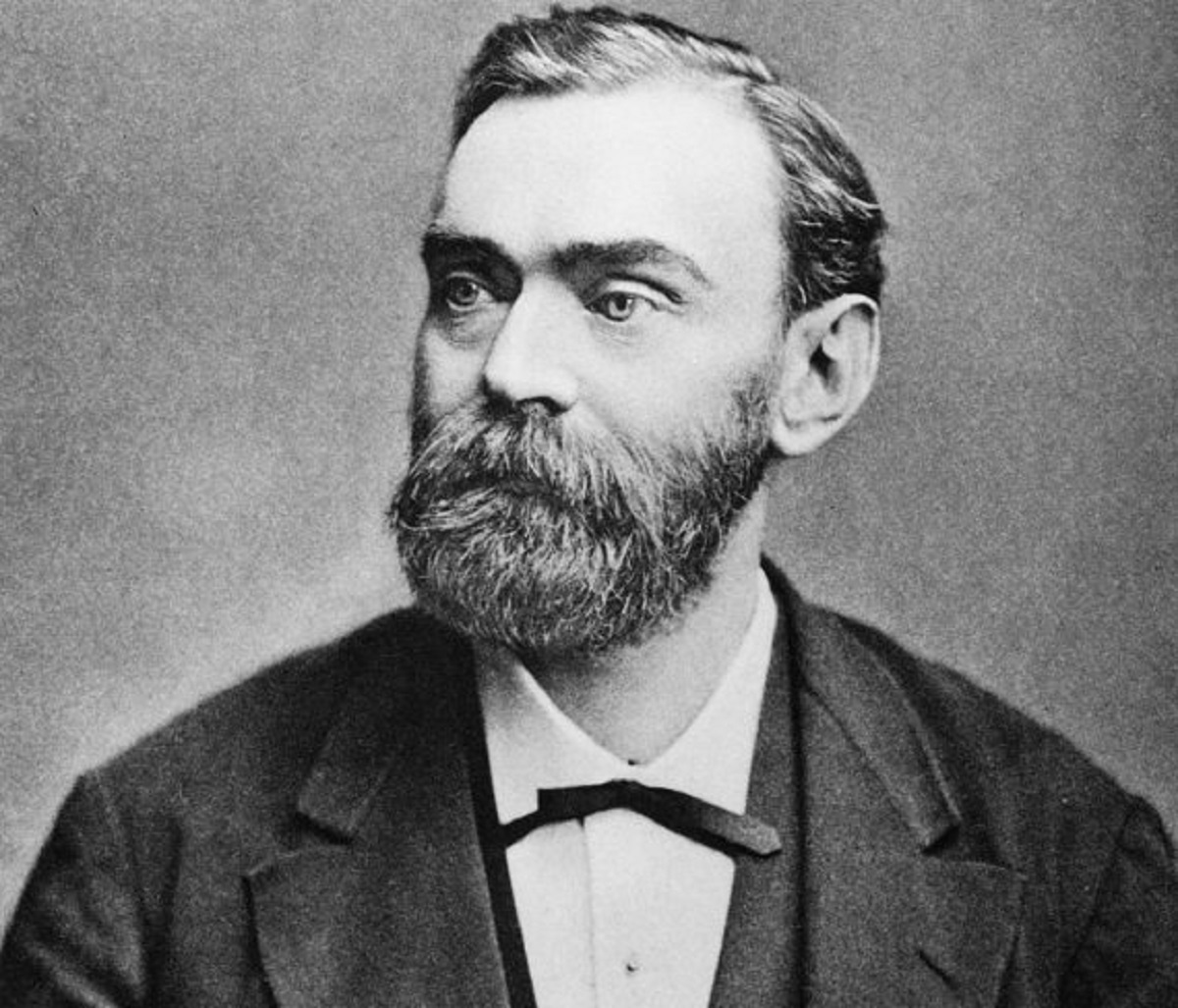 En la foto, Alfred Nobel