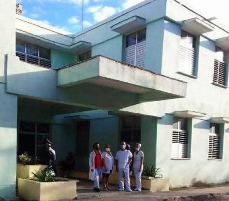 En la foto, policlínico de Guanabacoa