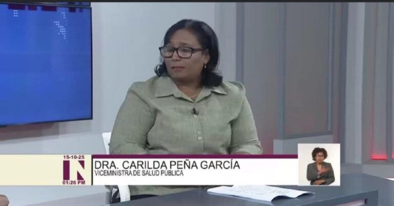 En la foto, la viceministra de Salud de Cuba, Carilda Peña García