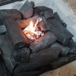 En la foto, una cocina de carbón en Cuba