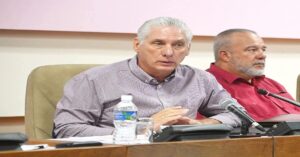 En la foto, presidente y primer ministro de Cuba