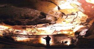 En la foto, pinturas en las cuevas de Lascaux
