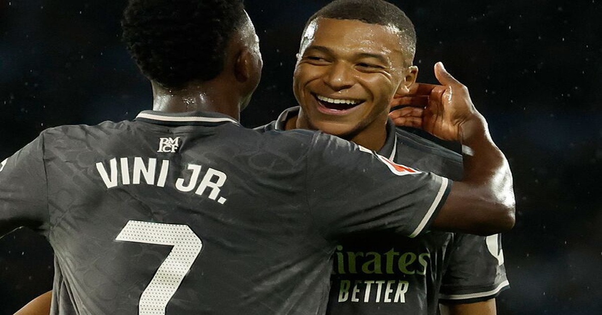 En la foto, Vinicius y Mbappé
