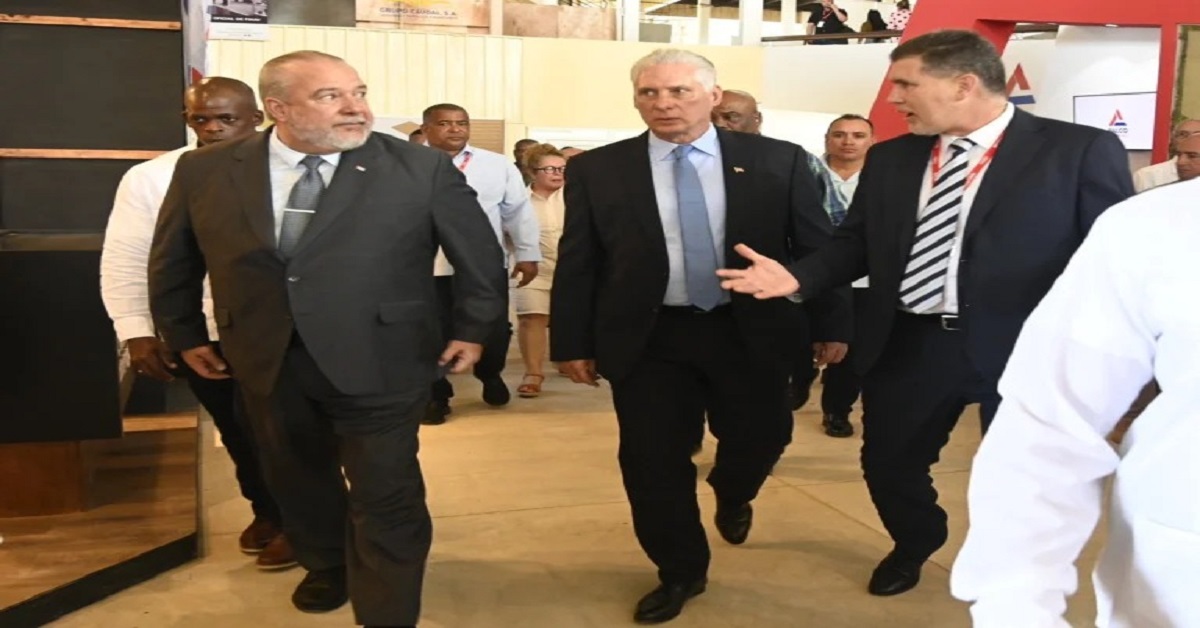 En la foto, la cúpula castrista en la Feria de La Habana 2025