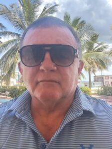 En la foto, el doctor arrestado en Gibara