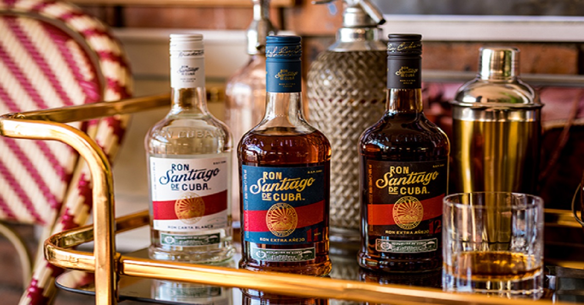 En la foto, distintas variedades de ron Santiago