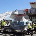 En la foto, ayuda humanitaria a Cuba