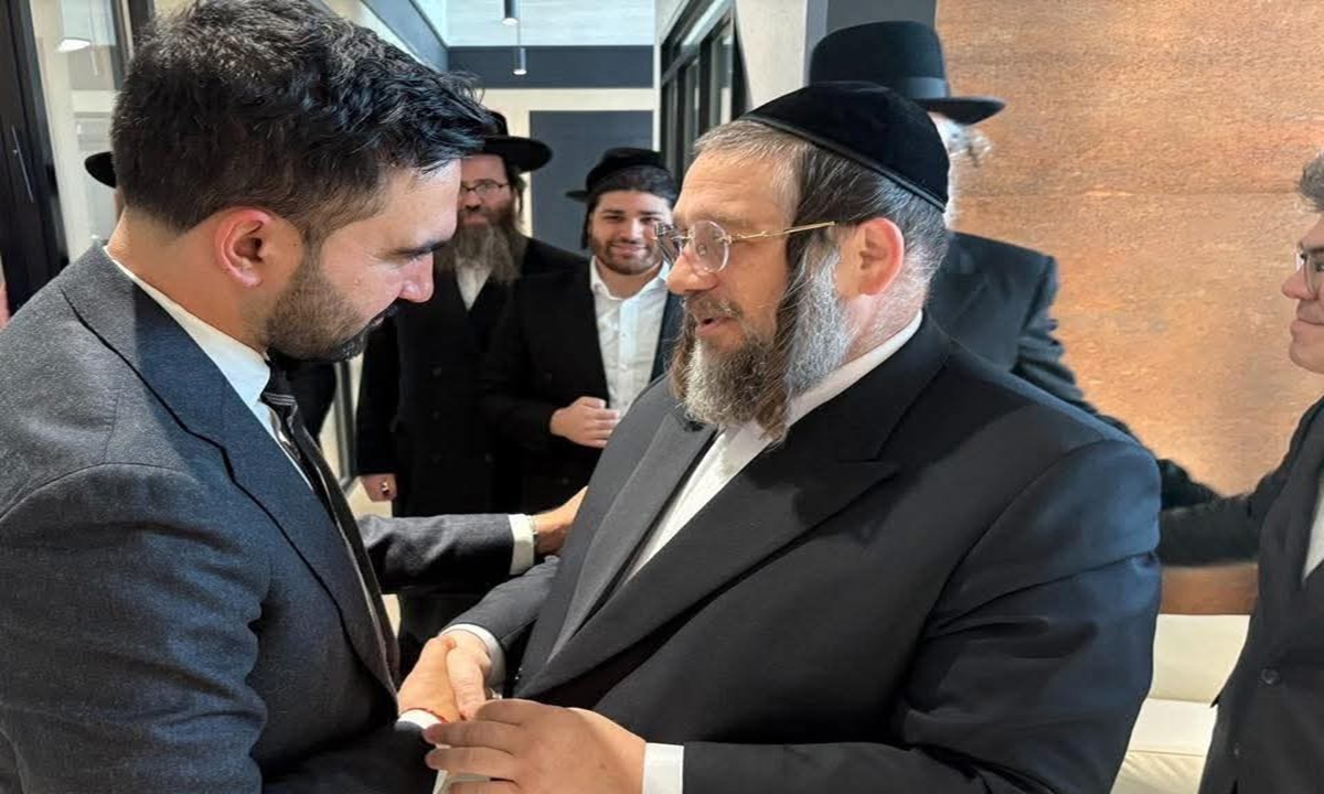 En la foto, el rabino Moshe Indig y el alcalde de Nueva York, Zohran Mamdani