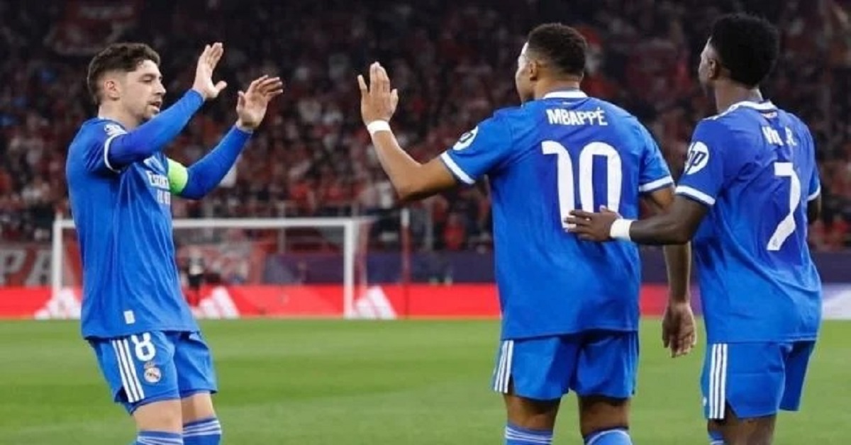 En la foto, Valverde, Vinicius y Mbappé