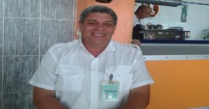 En la foto, Luis Raúl González-Pardo Rodríguez cuando estaba en Cuba